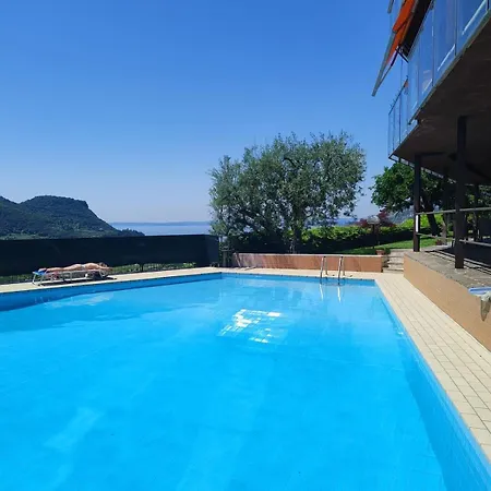 Apartment Panoramic Garda
